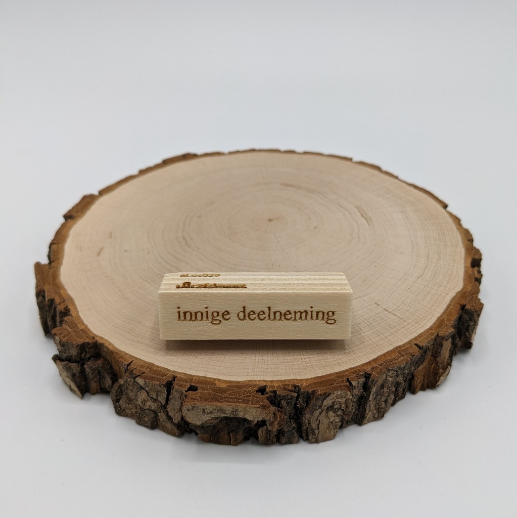 a Lut of stamps Wood Stamp - aLos029 innige deelneming horizontaal