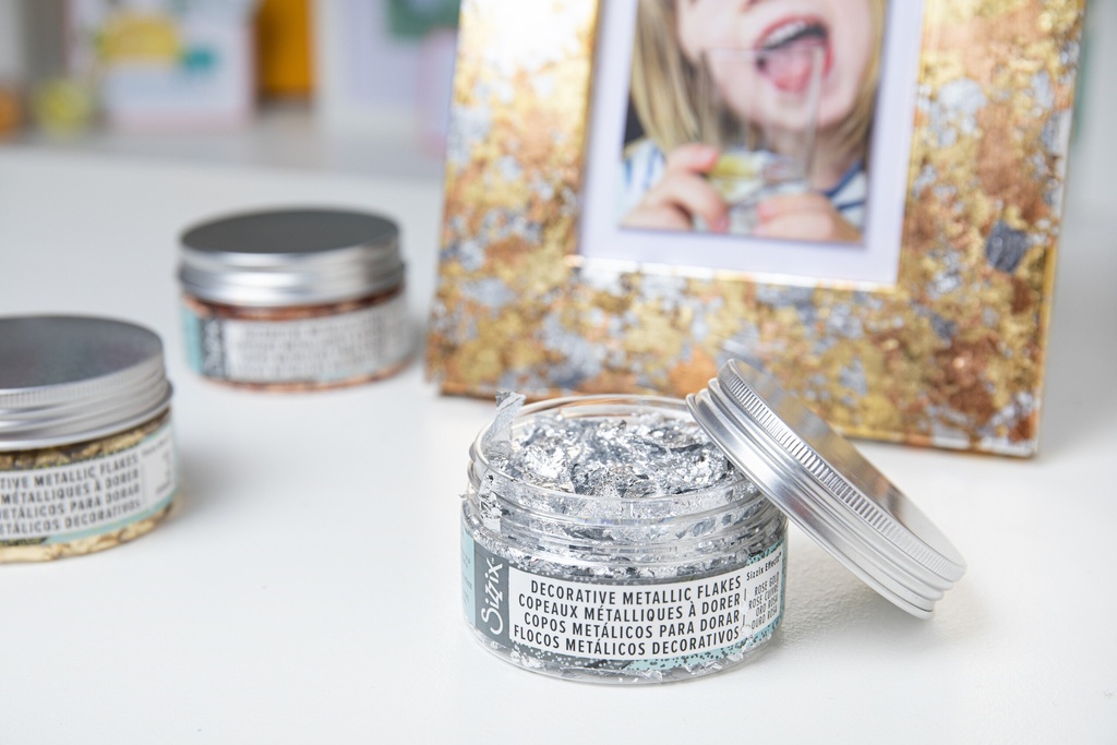 Sizzix Decorative Metallic Flakes 0.8gr - Silver
