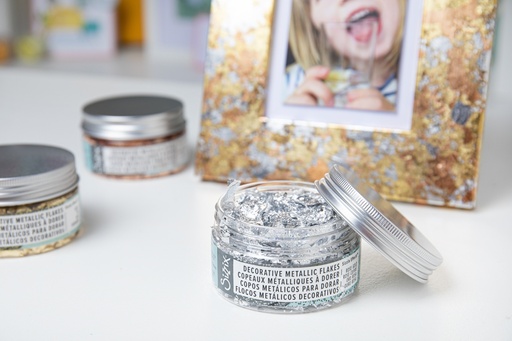 Sizzix Decorative Metallic Flakes 0.8gr - Silver